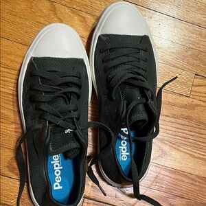 Women’s khaki lightweight People’s sneakers